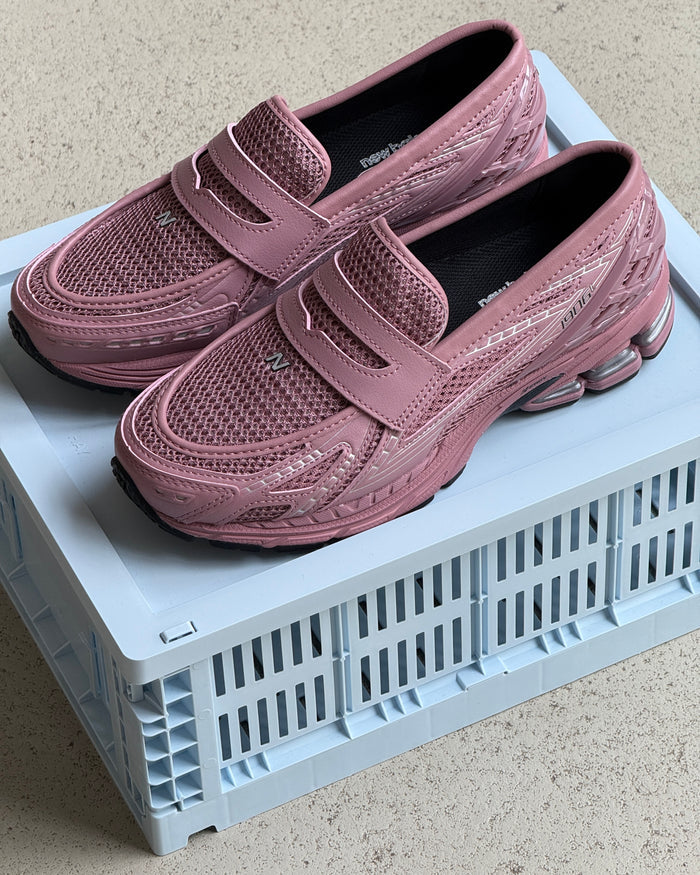 New Balance 1906L onfeet