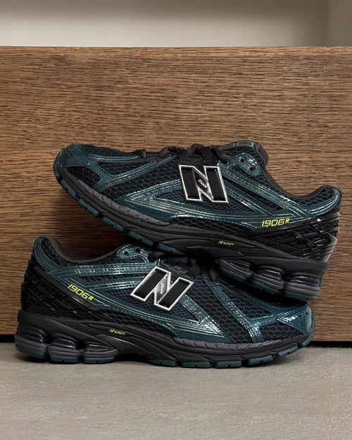 New Balance 1906R onfeet
