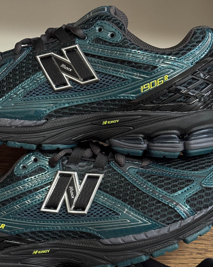 New Balance 1906R onfeet