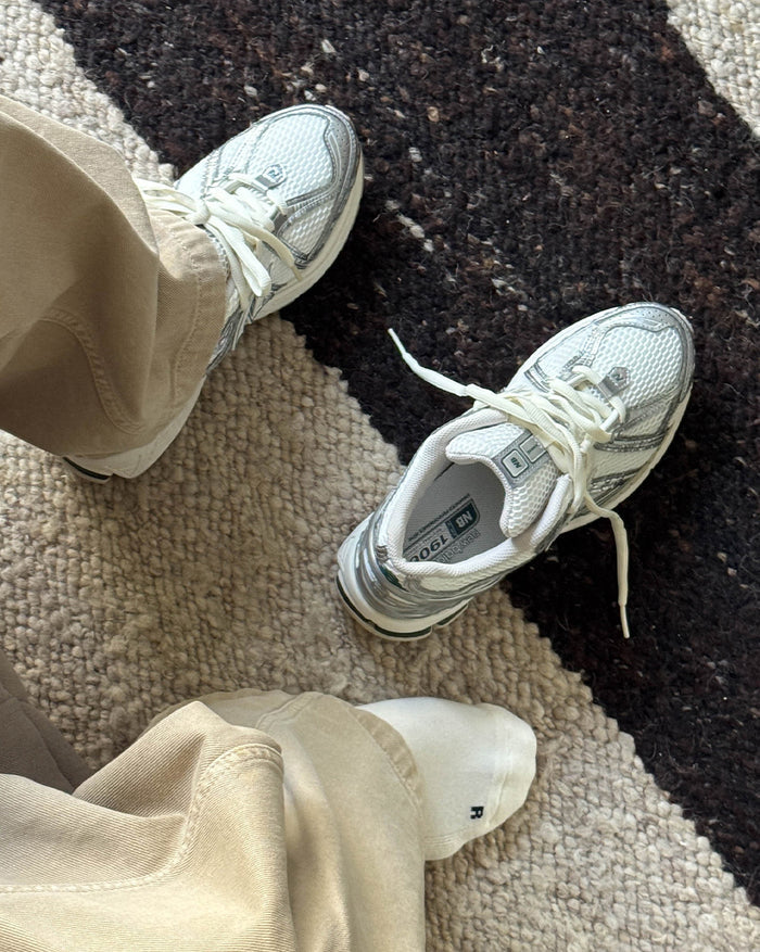 New Balance M1906REE onfeet