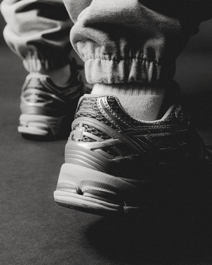 New Balance M1906REH onfeet