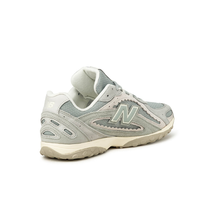 New Balance 204L