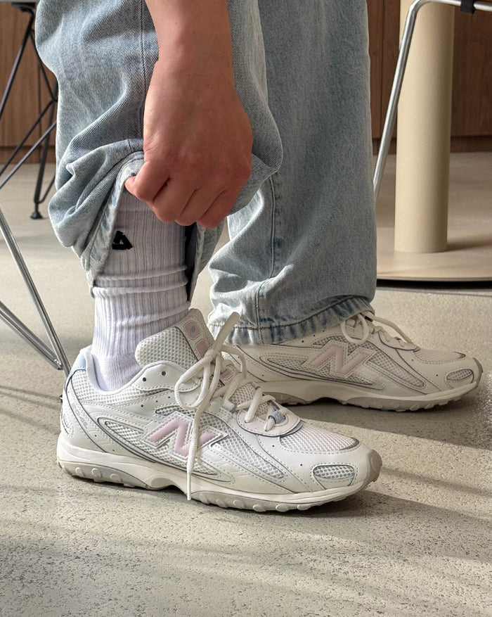 New Balance 204L onfeet
