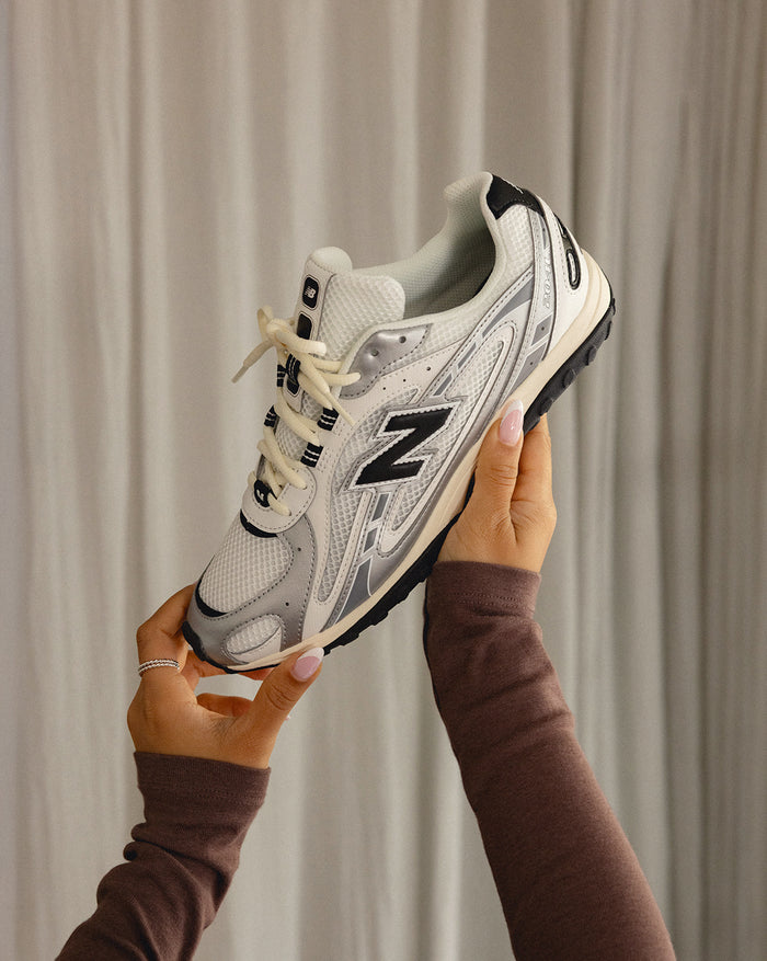 New Balance U204LSWD onfeet