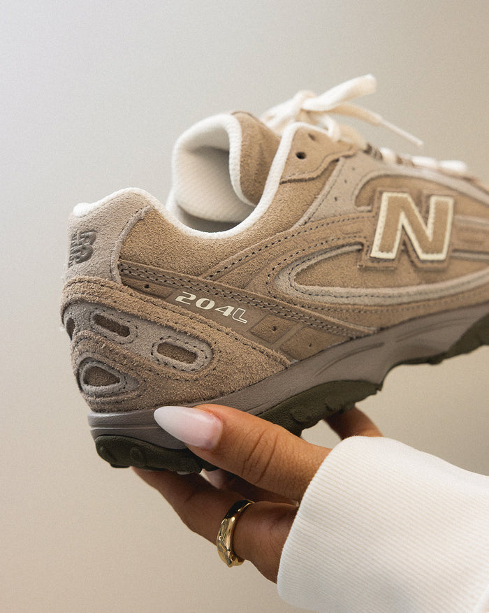 New Balance U204LV1 onfeet