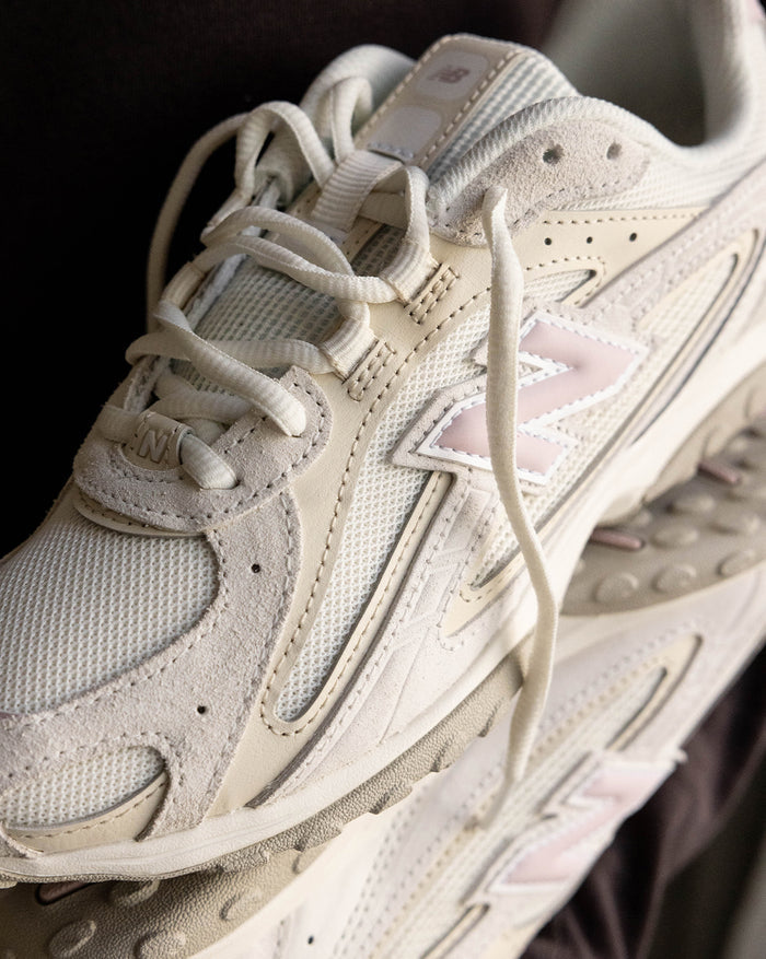 New Balance 204L onfeet