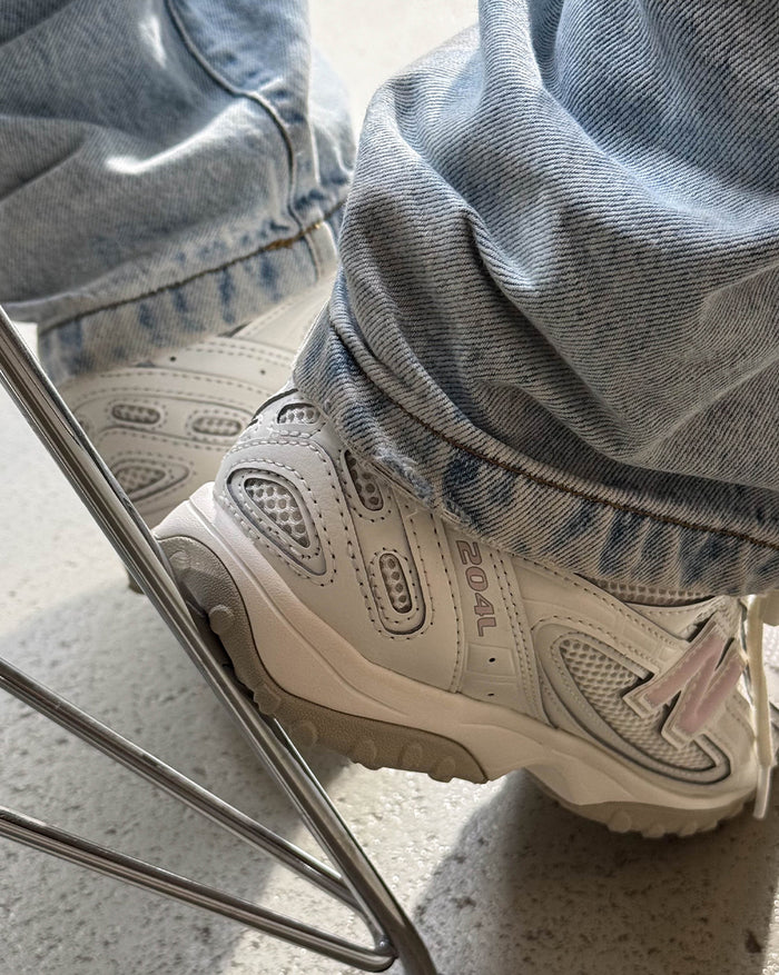 New Balance 204L onfeet