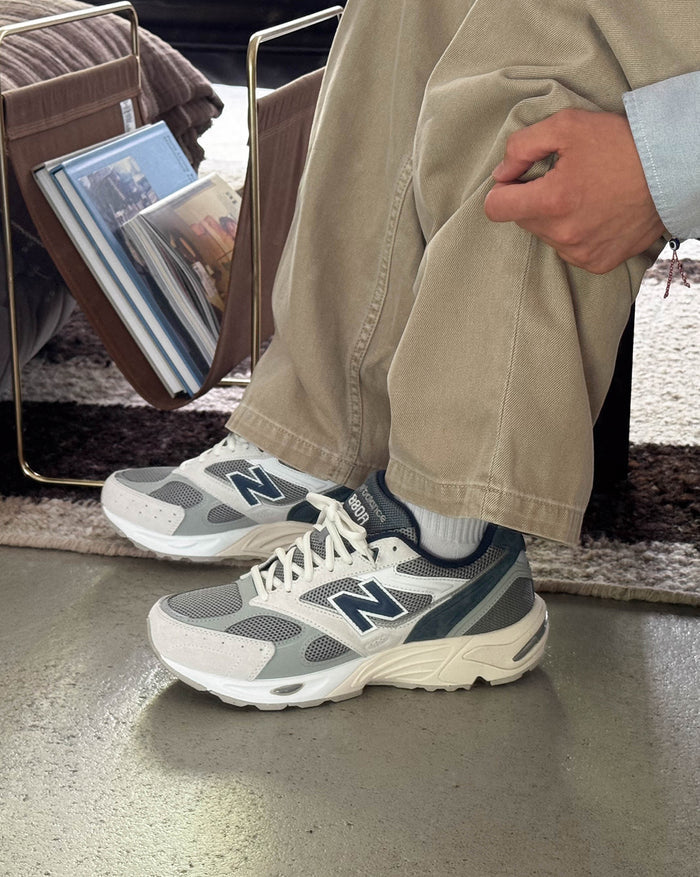 New Balance 880 onfeet
