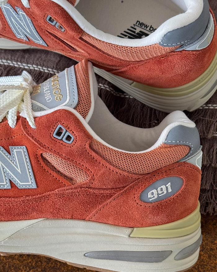 New Balance 991 v2 *Made in England* onfeet