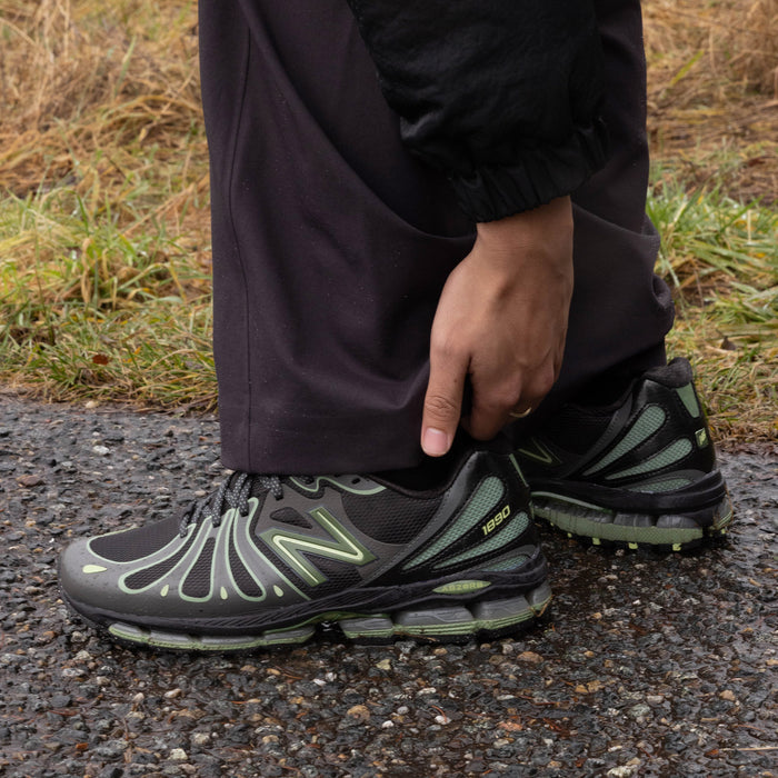 New Balance U189071H onfeet