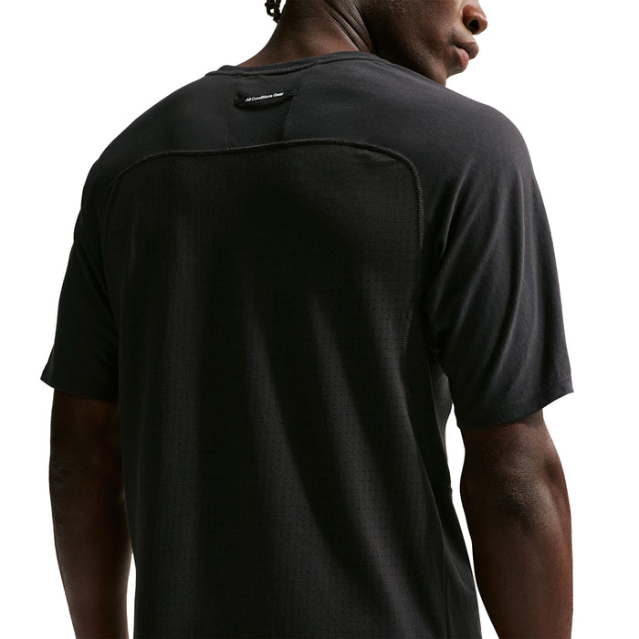 Nike	ACG *Solar Chase* Dri-FIT ADV Trail Running Top
