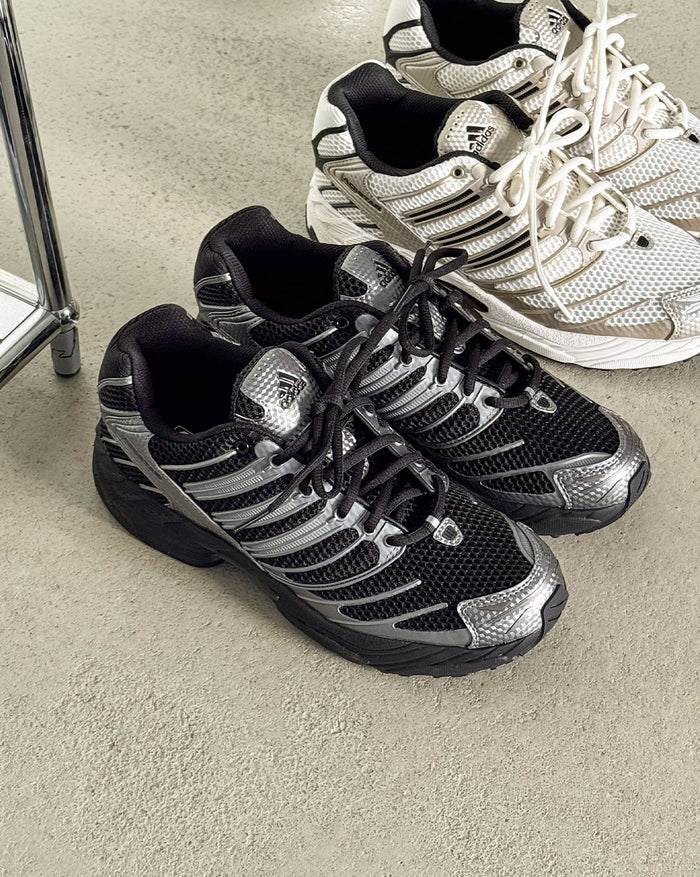 Adidas Adistar Control 3 onfeet