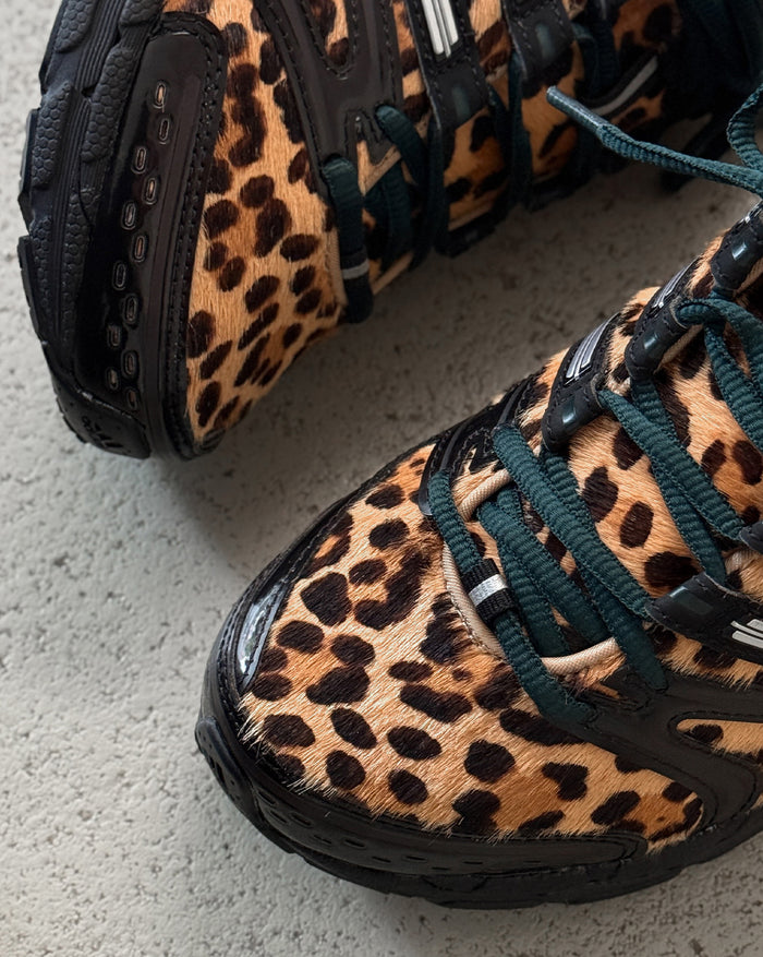 Adidas Adistar Control 5 W *Leopard* onfeet