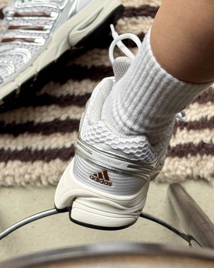 Adidas Adistar Control 5 W onfeet