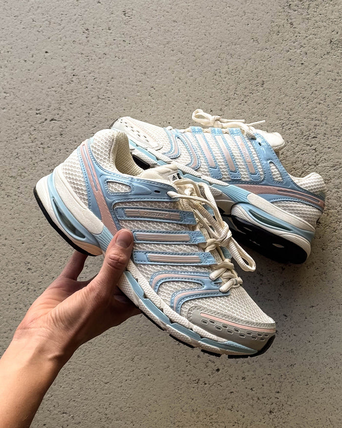 Adidas Adistar Control 5 W onfeet