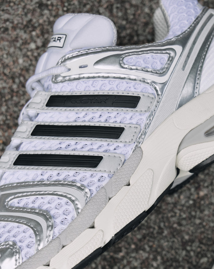 Adidas Adistar Control 5 onfeet