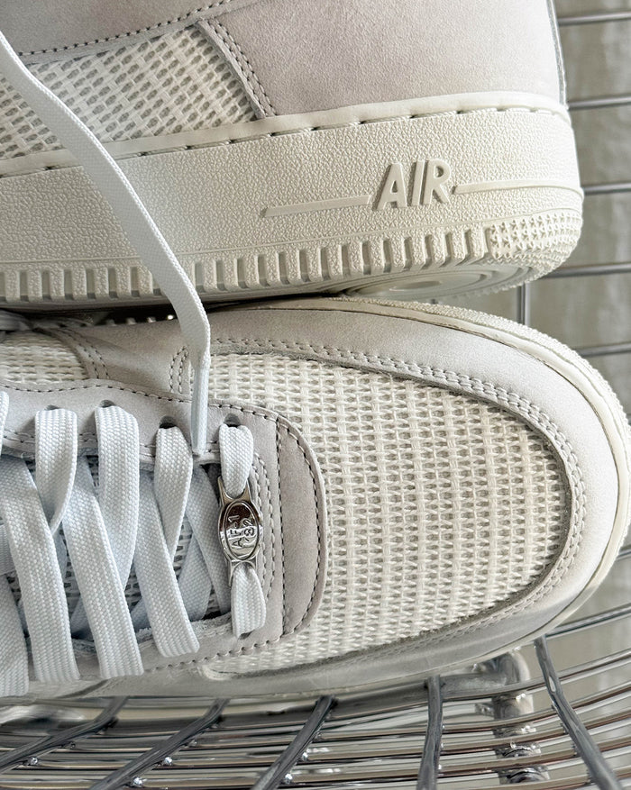 Nike Air Force 1 '07 LV8 onfeet