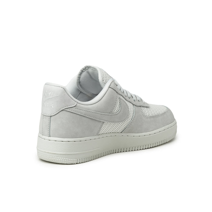 Nike Air Force 1 '07 LV8