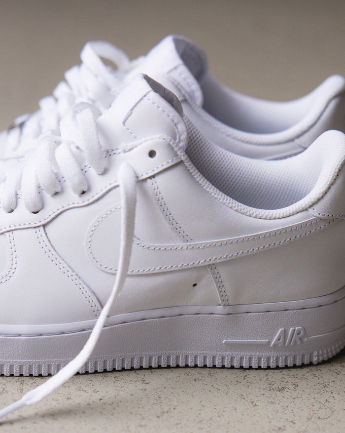 Nike Air Force 1 '07 onfeet
