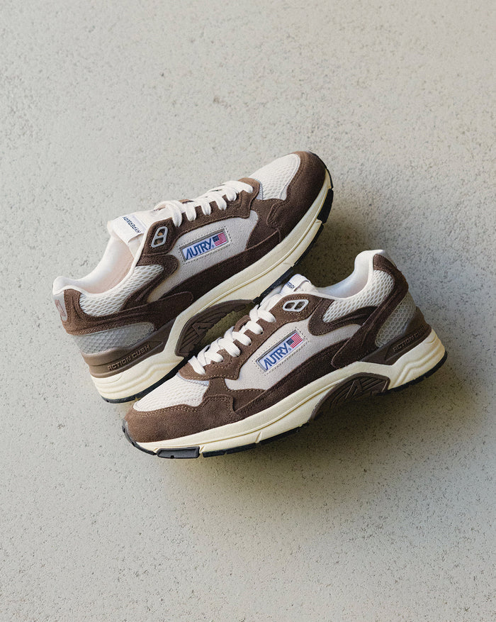 Autry Hyperway *Suede / Mesh* onfeet