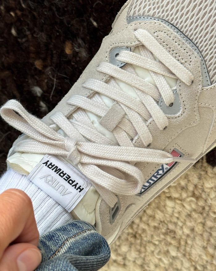 Autry Hyperway  *Suede / Mesh* onfeet
