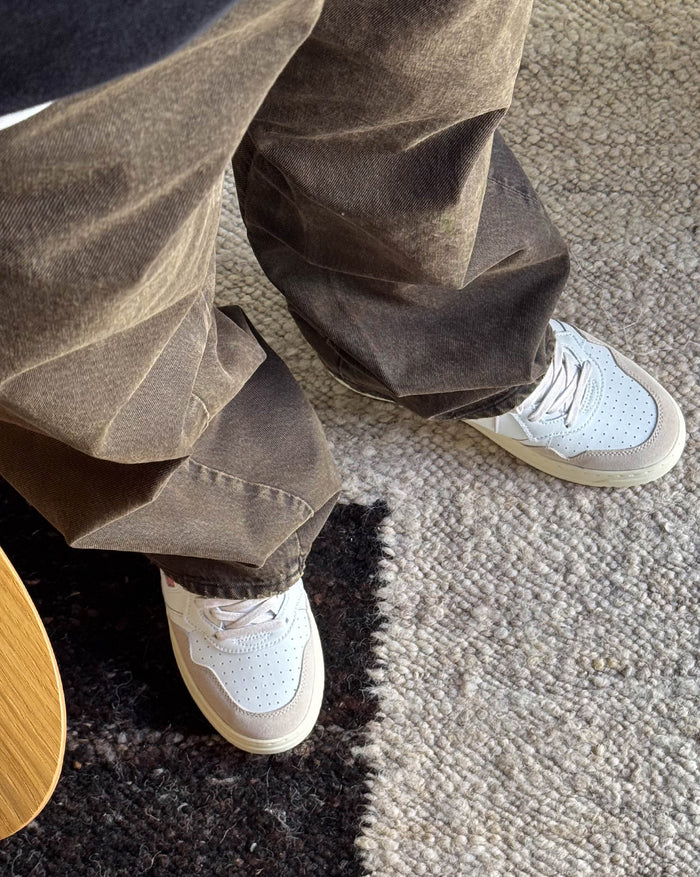 Autry Medalist *Leather / Suede* onfeet