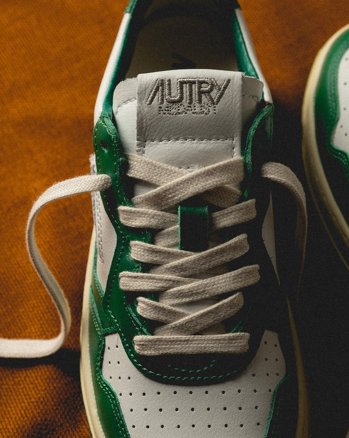 Autry Medalist W onfeet