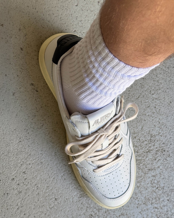 Autry Medalist onfeet