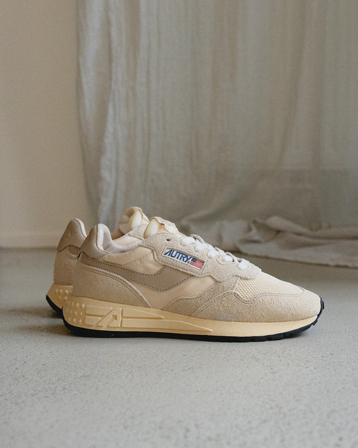 Autry Reelwind Low W *Suede / Net* onfeet