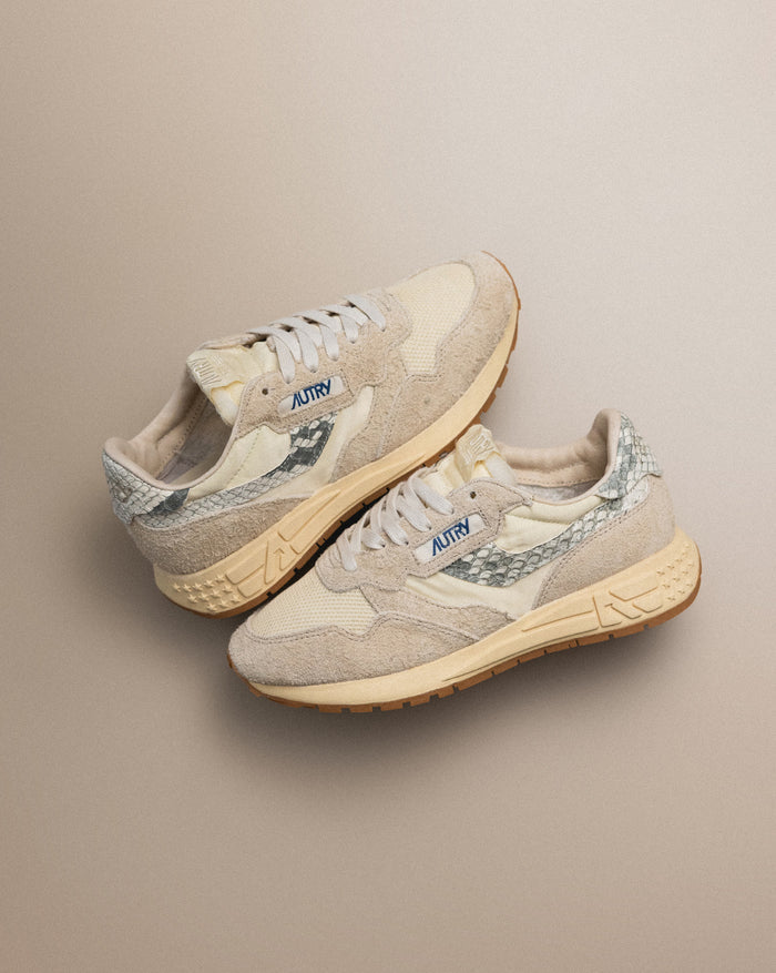 Autry Reelwind Low W *Nylon / Suede* onfeet