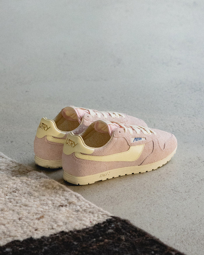 Autry Windspin W *Suede / Leather* onfeet