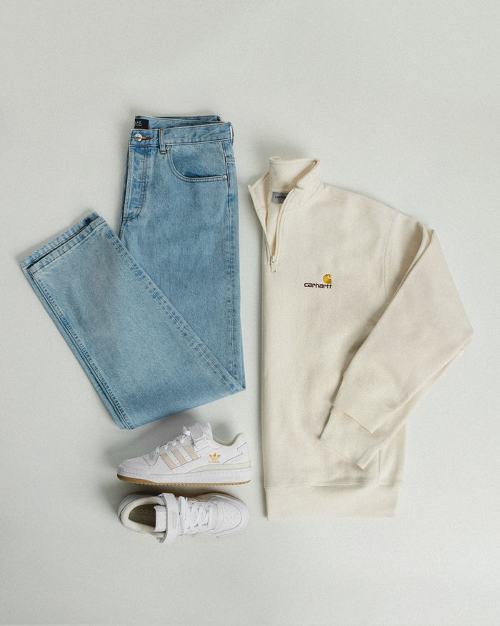 Carhartt WIP American Script Half Zip onfeet
