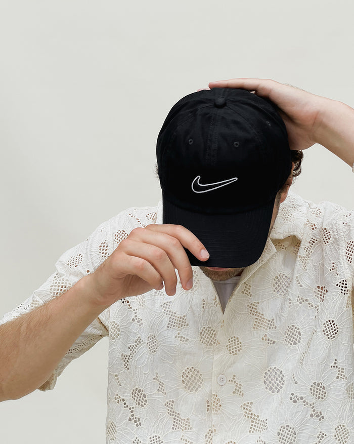 Nike Club Unstructured Swoosh Cap onfeet