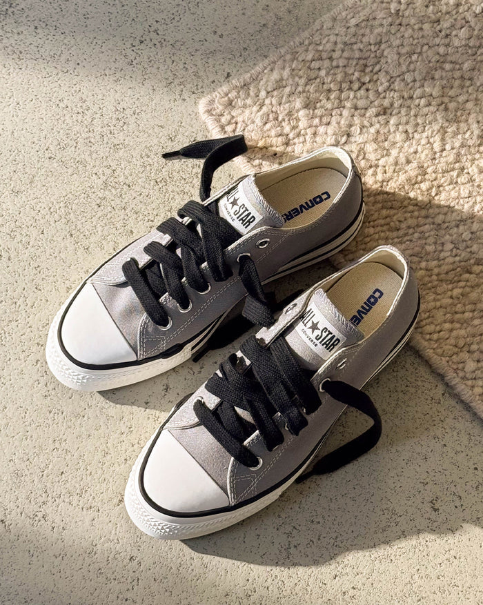 Coverse Chuck Taylor Throwback OX onfeet