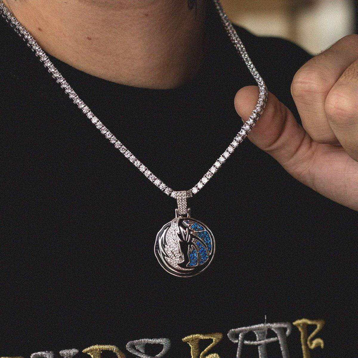 Dallas Mavericks Pendant - The GLD Shop