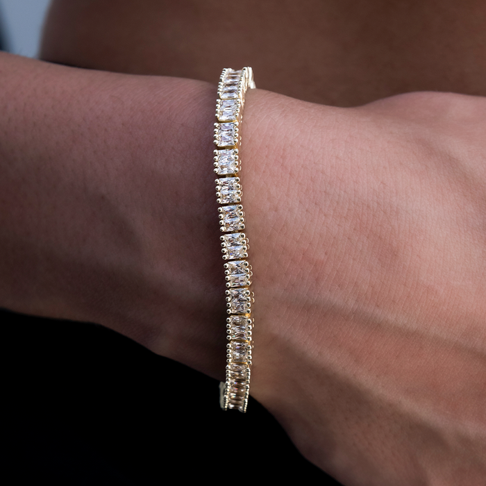 Diamond Baguette Tennis Bracelet in Yellow Gold- 3mm
