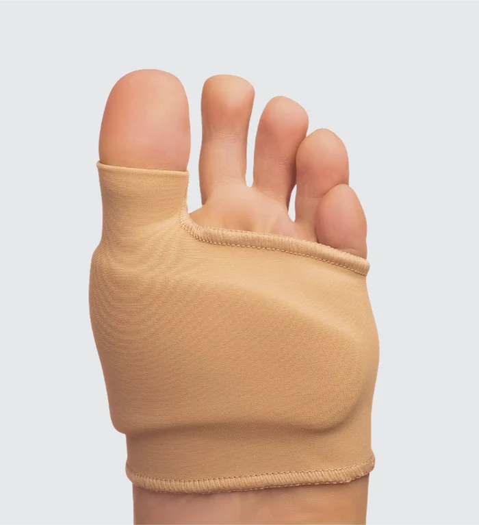 Double protection Poderm hallux valgus et douleurs plantaires portée sur le pied