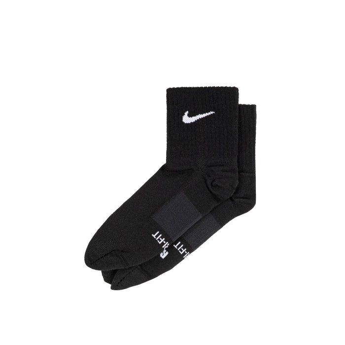 Nike	Everyday Plus Lightweight Ankle Split-Toe Socks