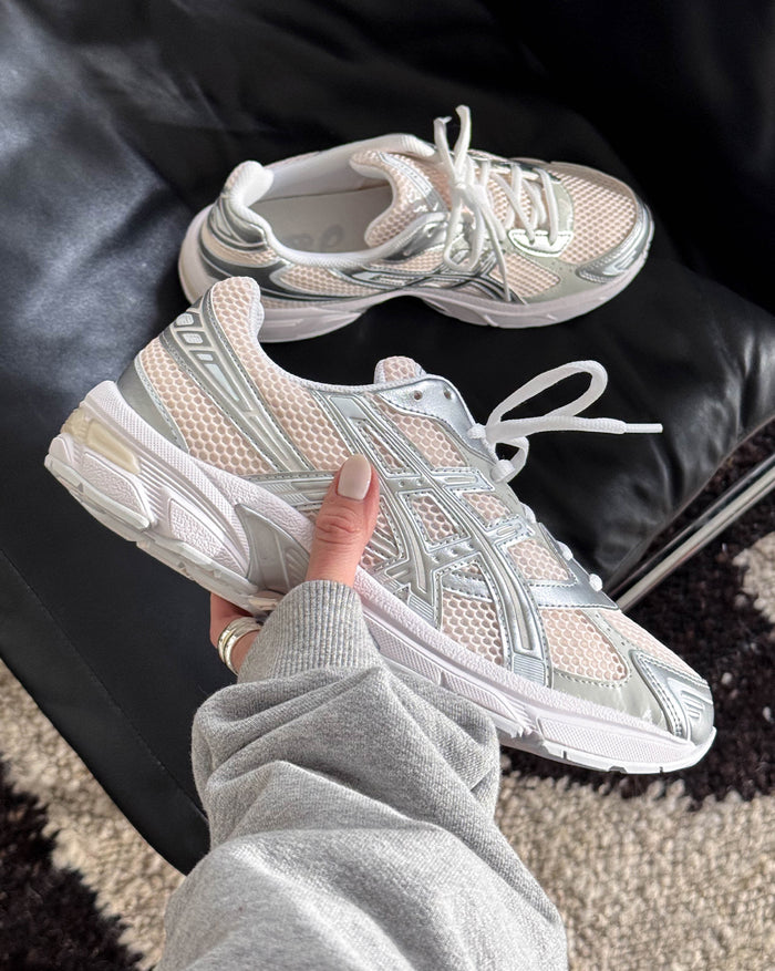 Asics GEL-1130 onfeet
