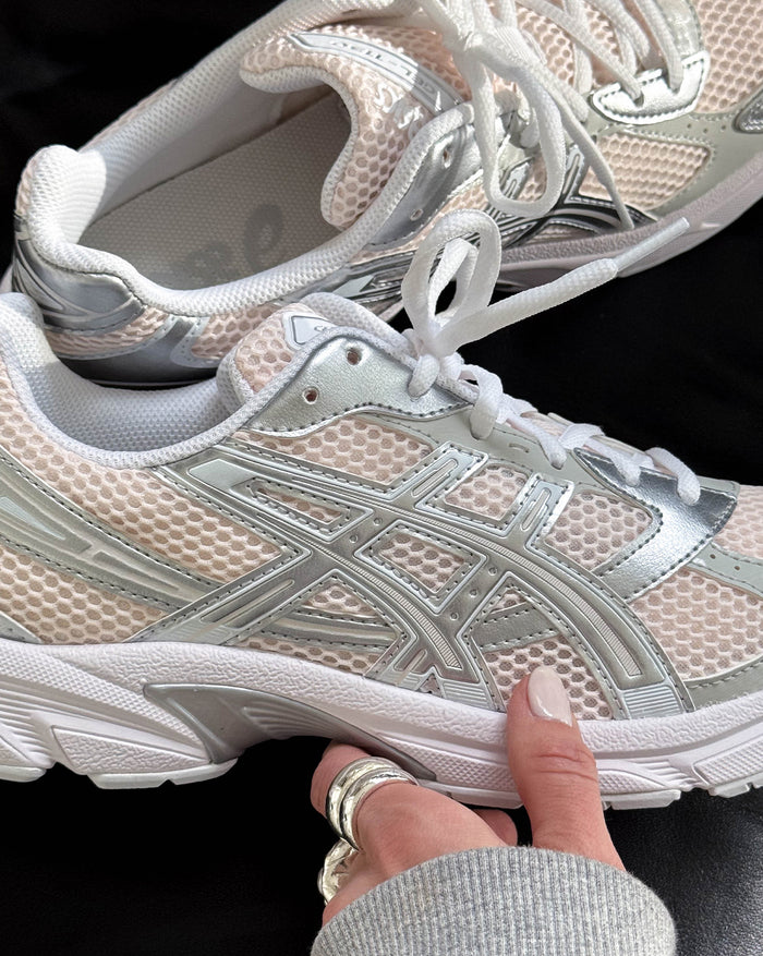 Asics GEL-1130 onfeet