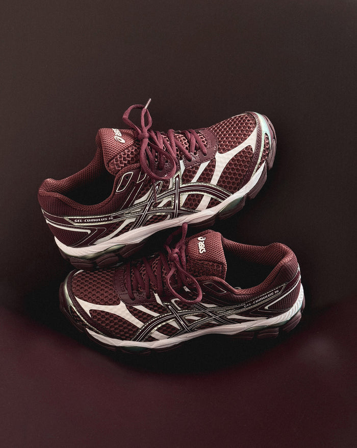 Asics GEL-Cumulus 16 onfeet
