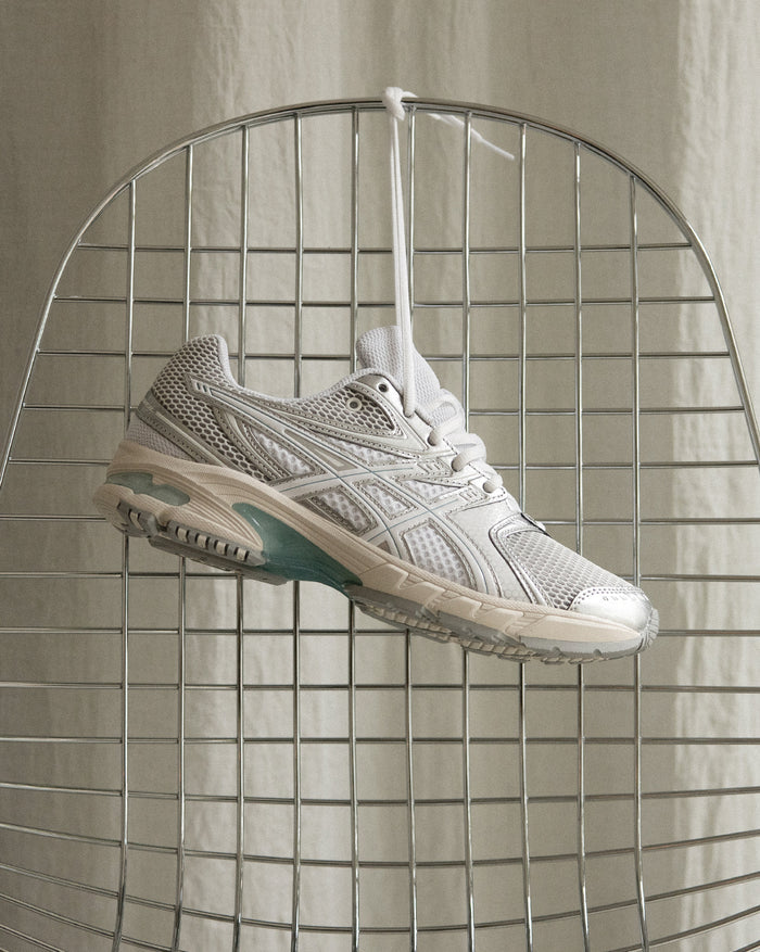 Asics GEL-DS Trainer 14 onfeet