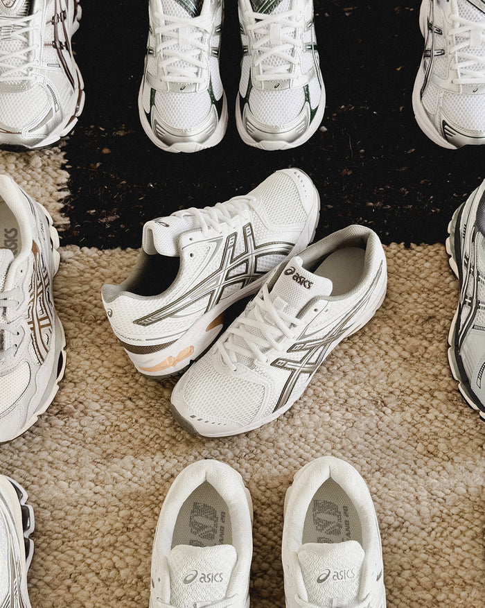 Asics GEL-DS Trainer 14 onfeet