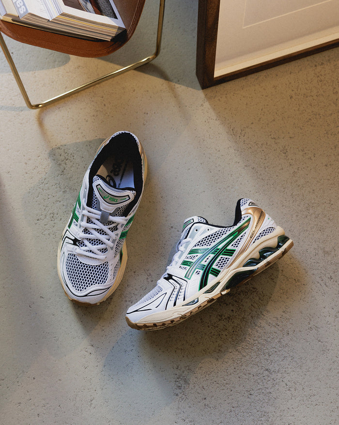 Asics GEL-Kayano 14 onfeet