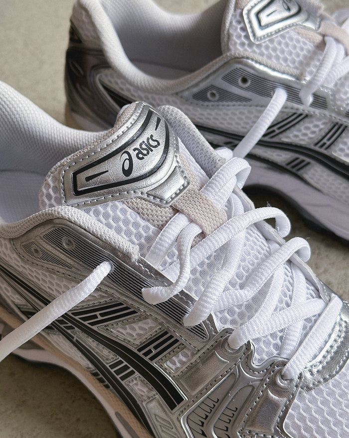 Asics GEL-Kayano 14 onfeet