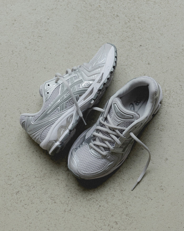 Asics GEL-Kayano 14 onfeet