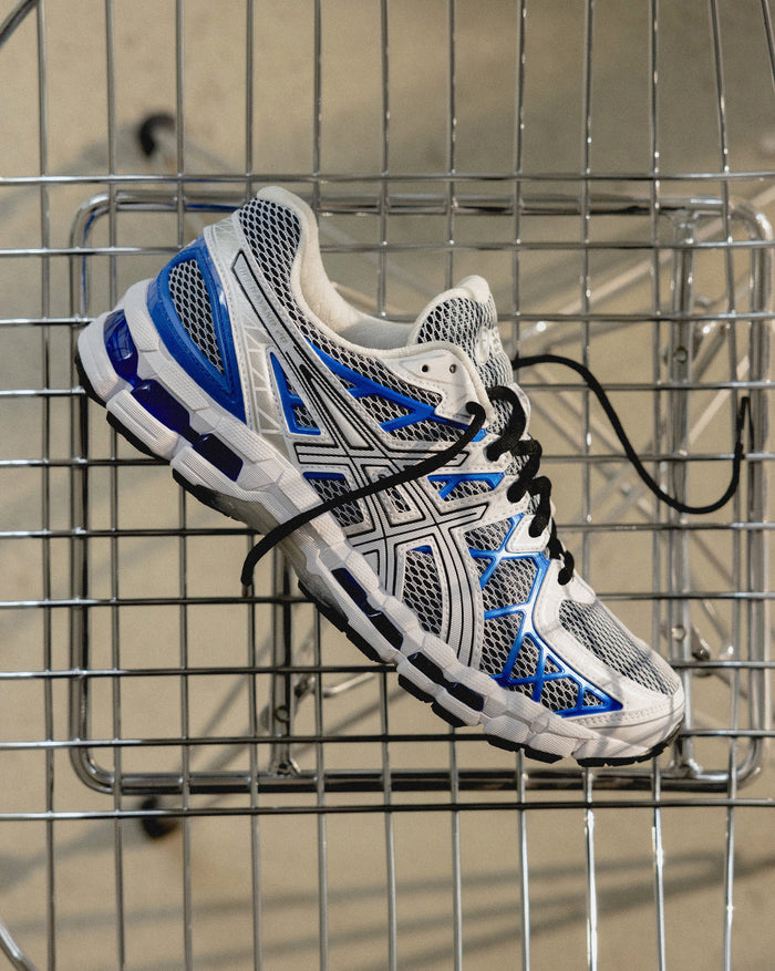 Asics GEL-Kayano 20 onfeet
