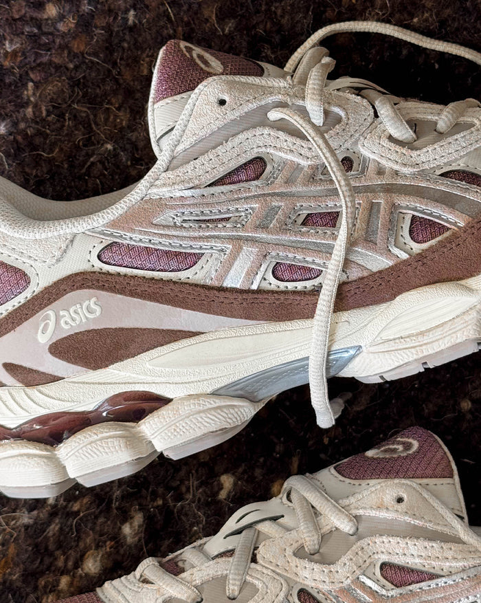 Asics GEL-NYC onfeet
