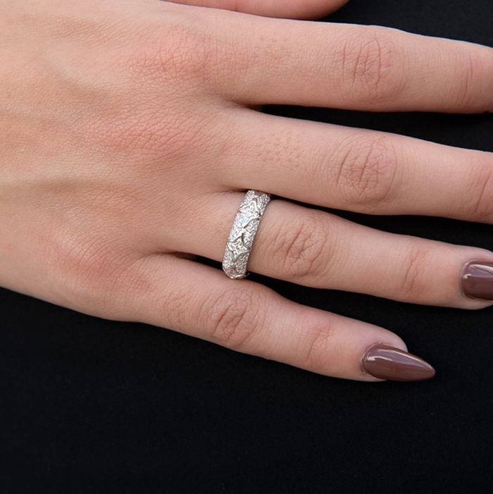 GLD Bezel Star Ring in White Gold Vermeil