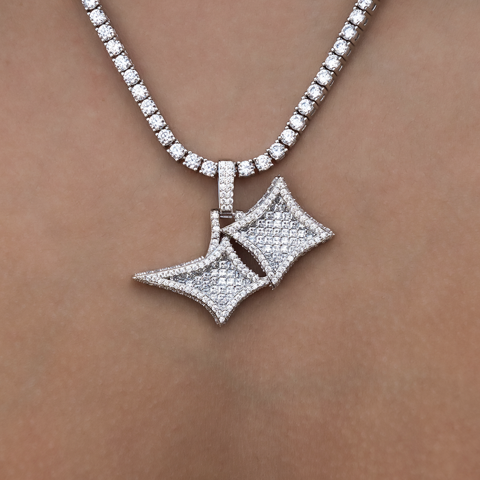 GLD Star Pendant in White Gold
